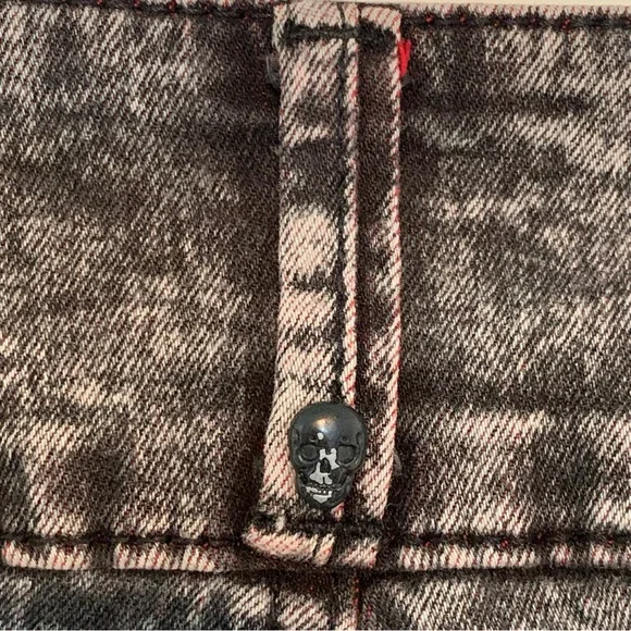 Hot Topic Lovesick Stonewashed Skinny Jeans - Picture 7 of 9